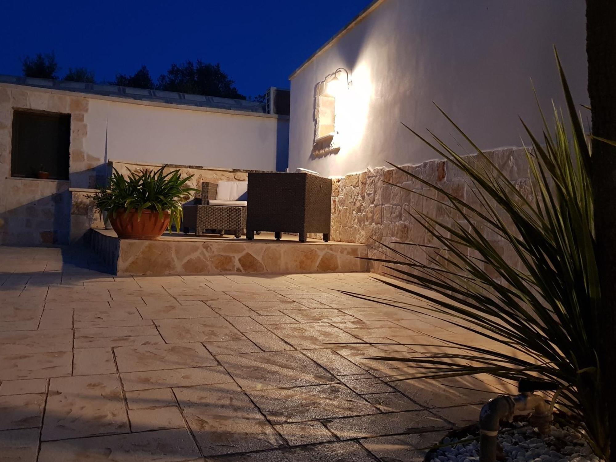 Trullo Degli Augelli Guest House San Michele Salentino Exterior foto